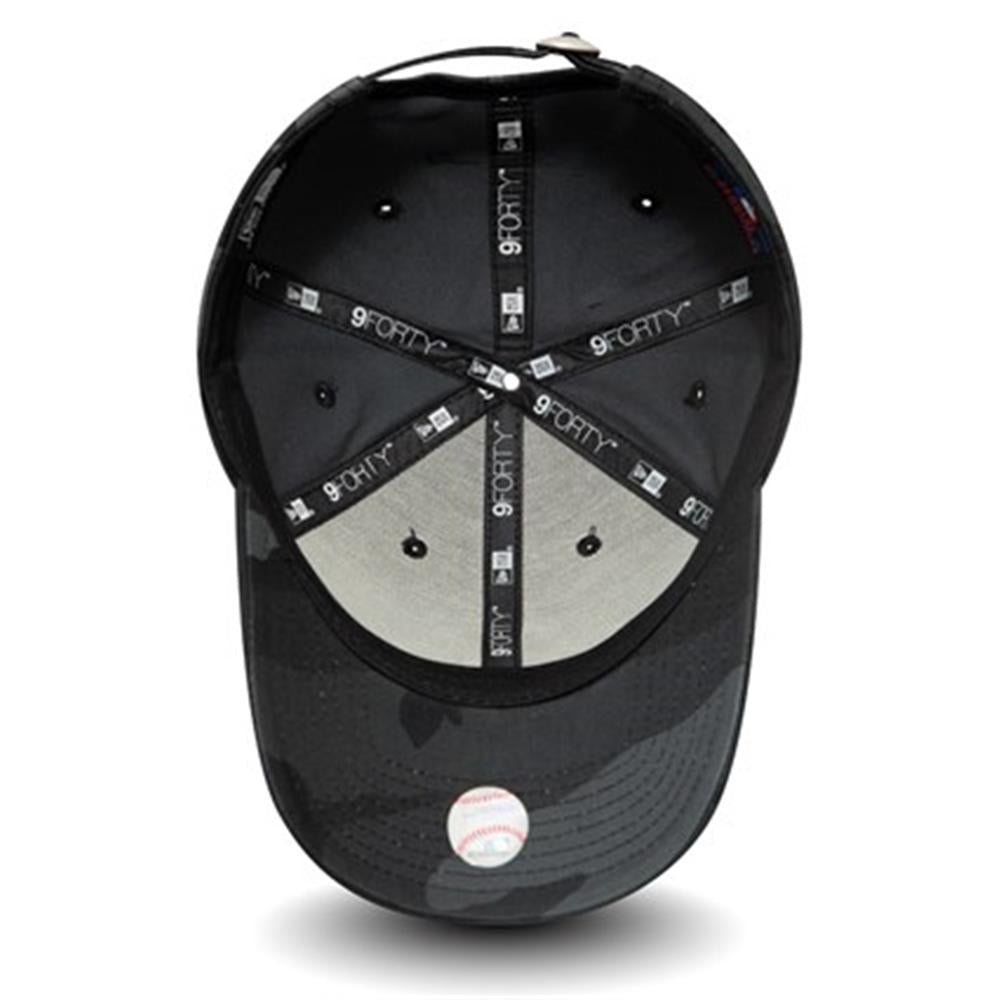New York Yankees 9FORTY League Essential Camo/Black Cap